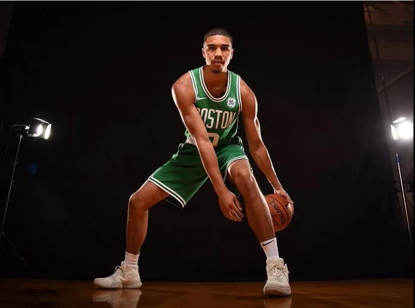 前缺乏的 前缺乏的